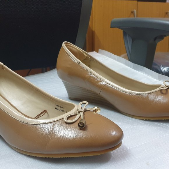 hush puppies leather pumps shoes - Picture 2 of 14